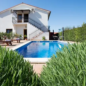 https://apartments-tamara-rovinjsko-selo.in-istria.net