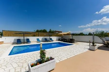 Holiday home Villa Luka Donje Rastane